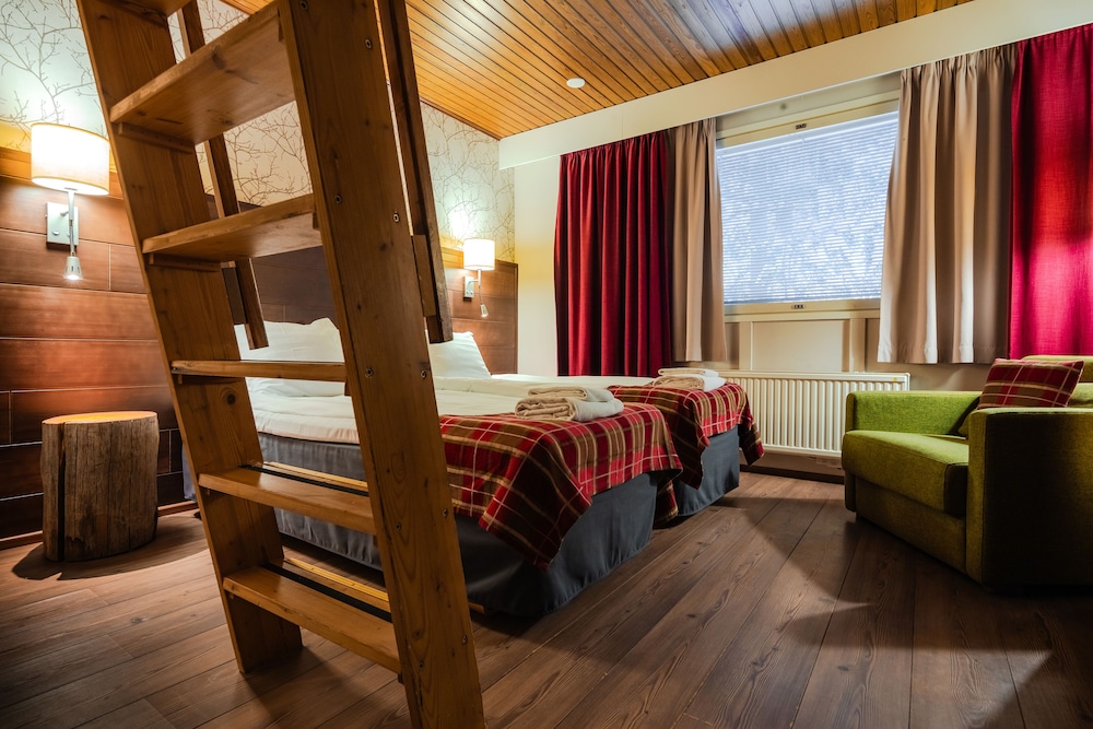 Family Room with Sleeping Loft, Sauna photo 3