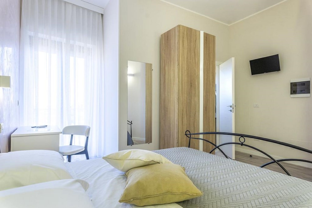 Triple Room, Balcony