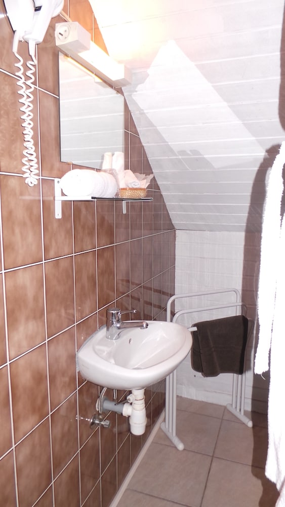 Classic Triple Room, Mountain View photo 3