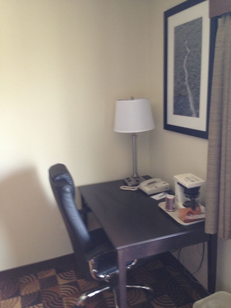 Room, 2 Queen Beds, Accessible, Non Smoking - Photo 8