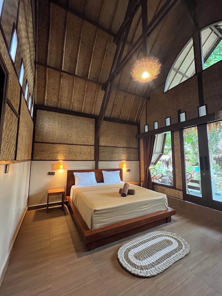 Deluxe Bungalow, Garden View
