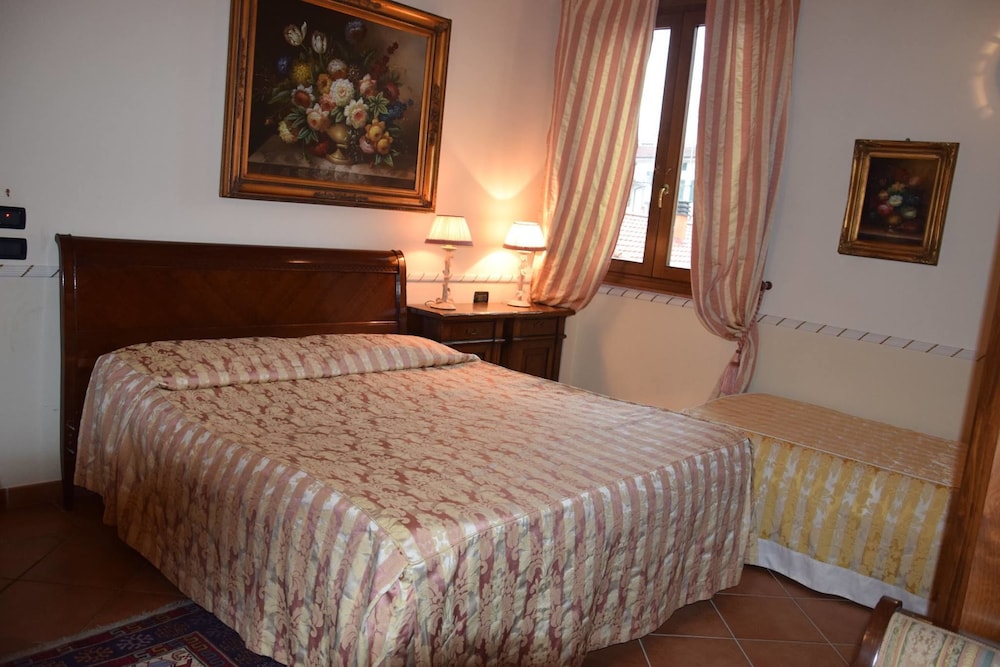 Triple Room photo 2