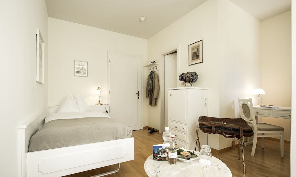 Single Room (Solitude) photo 2