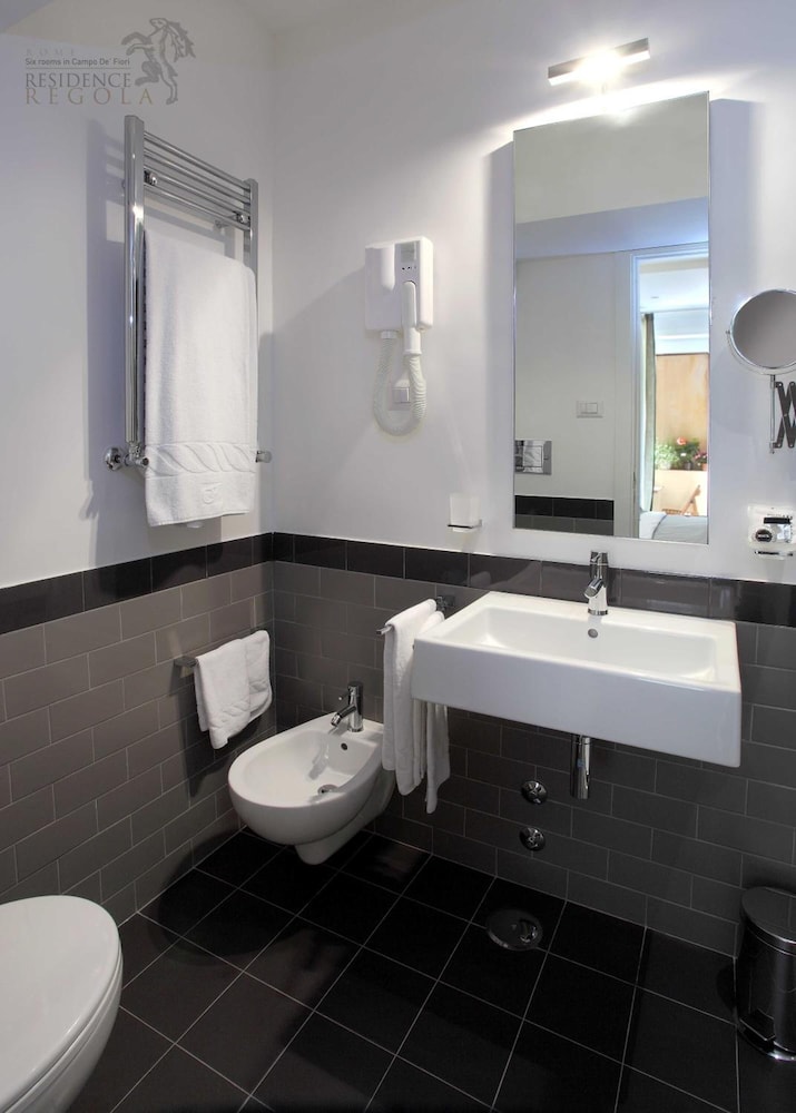 Deluxe Double Room, 1 Double Bed photo 2