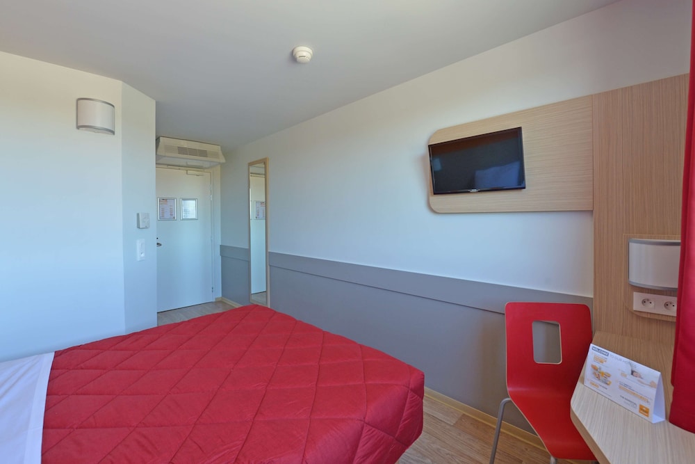 Standard Room, 1 Double Bed - Photo 11