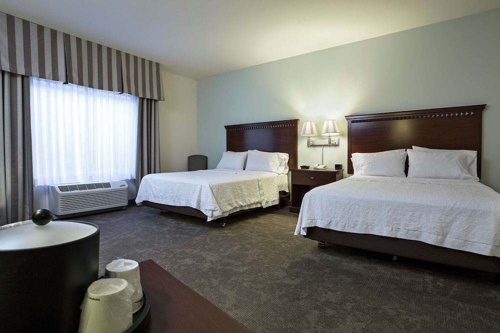 Room, 2 Queen Beds, Accessible, Non Smoking - Photo 1
