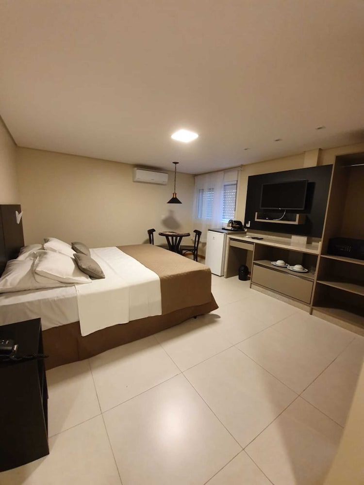 Economy Room, 1 Double or 2 Twin Beds photo 2