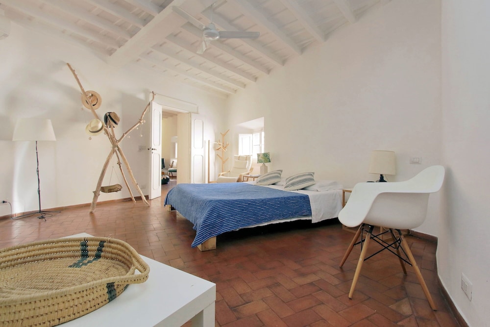 Apartment (2 Bedrooms)