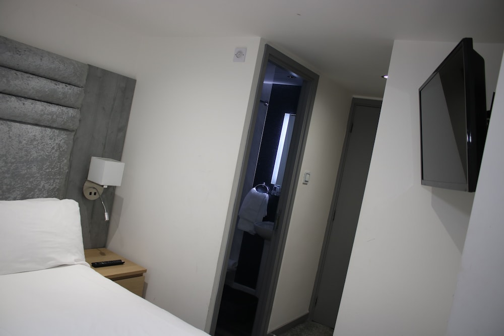 Double Room (Compact) photo 3