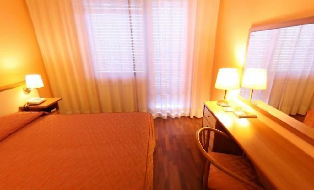 Classic Quadruple Room