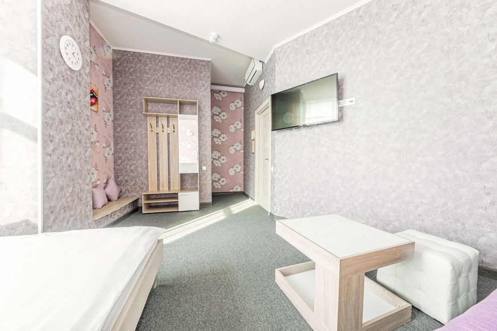 Deluxe Double Room, City View photo 3