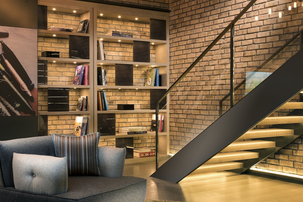 Room, 2 Bedrooms, River View (Residence) thumbnail 5