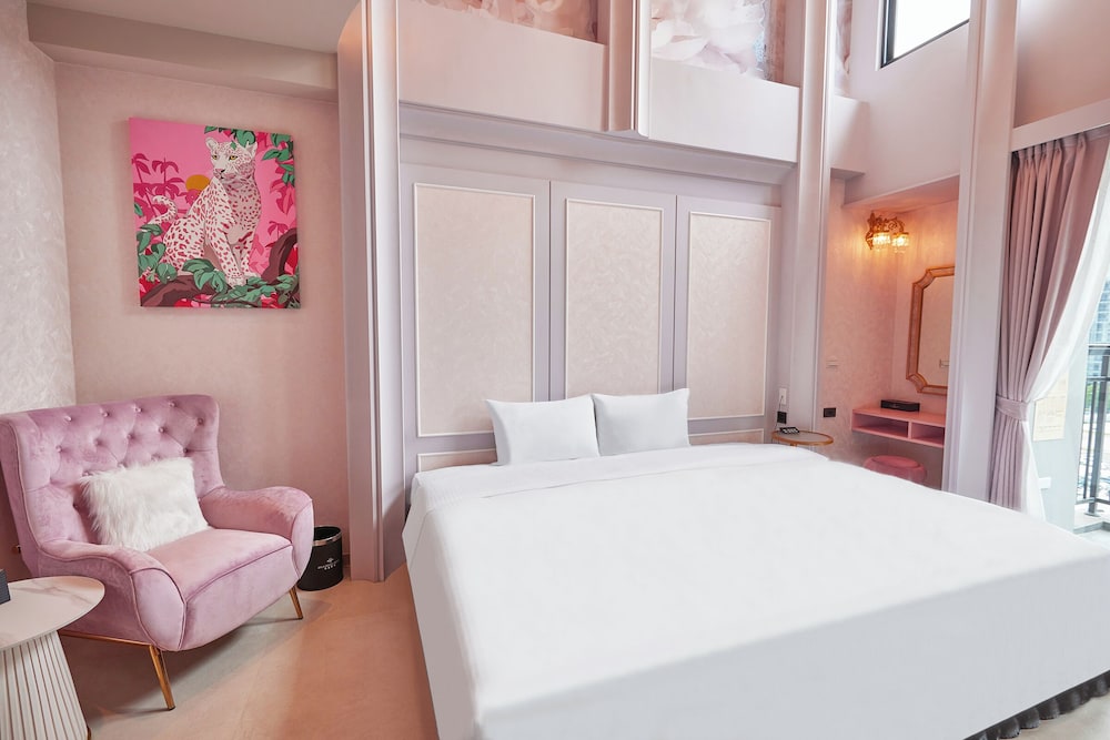 Honeymoon Loft