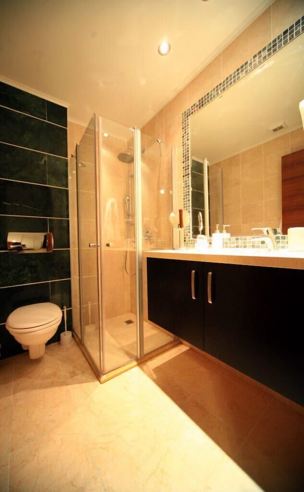 Premium Apartment