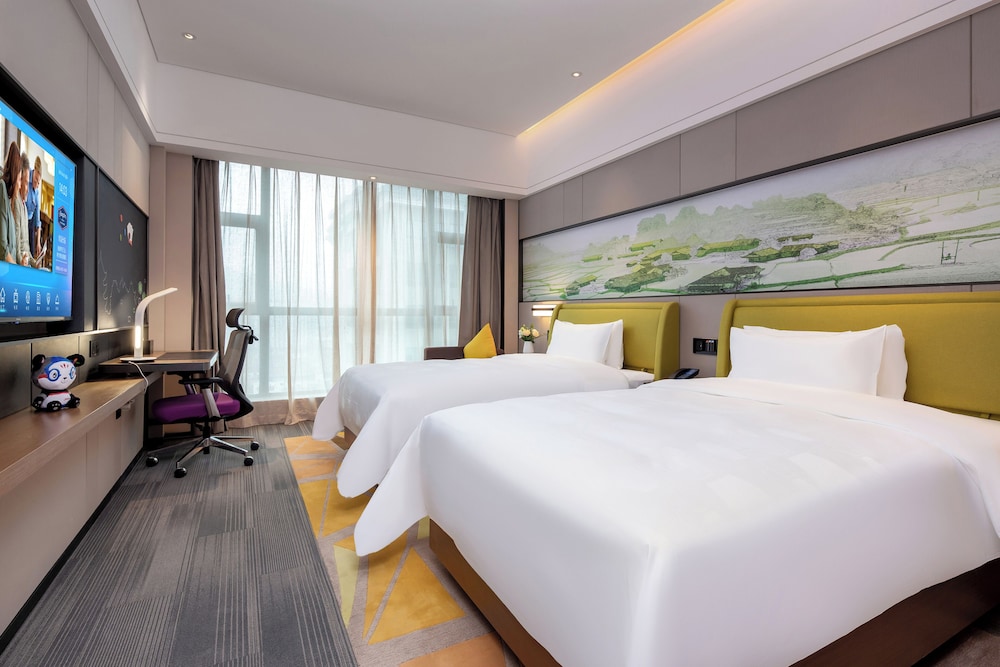 Superior Twin Room, 2 Double Beds, Private Bathroom, Courtyard View photo 1