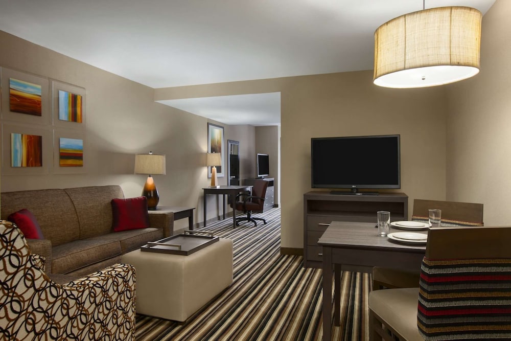 1 KING BED GRAND STUDIO SUITE Non-Smoking