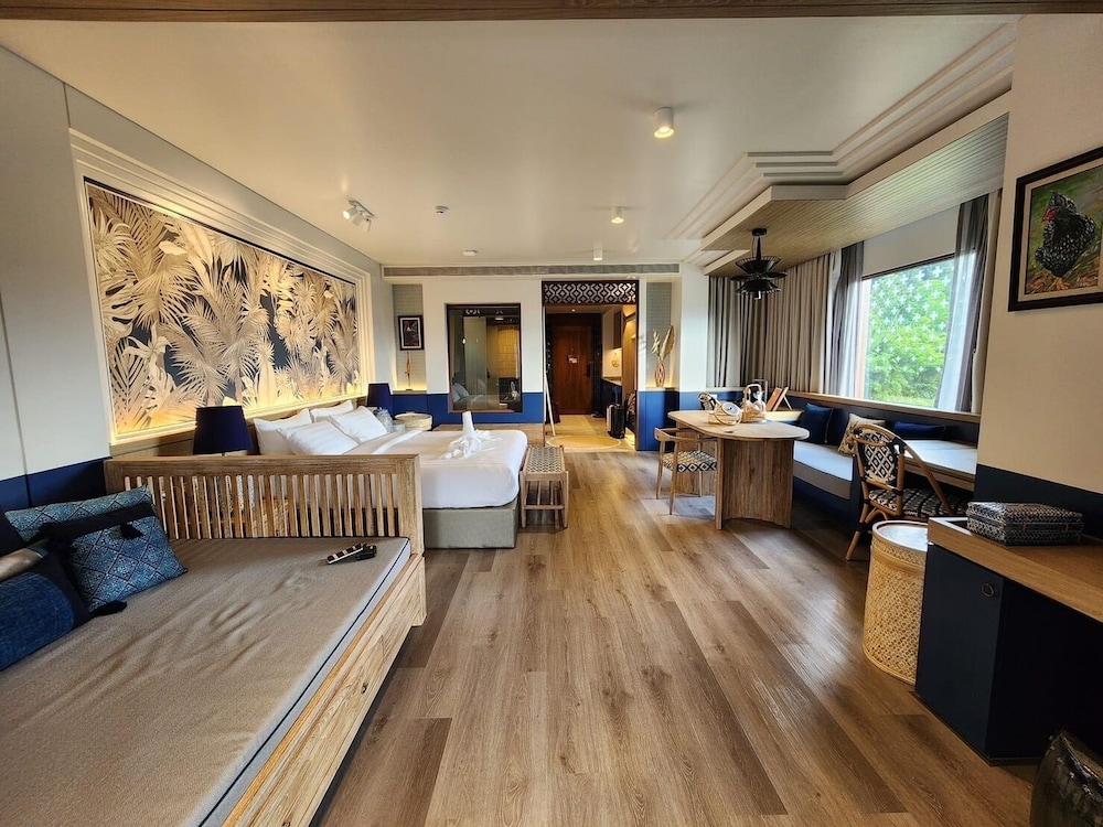 Panoramic Suite