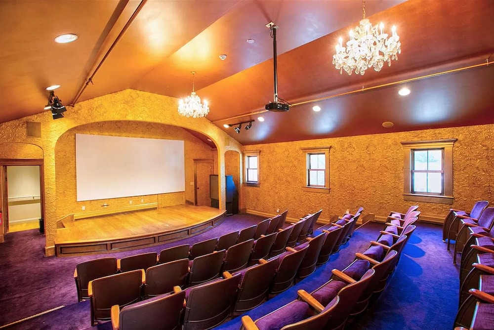 Mansione con 10 Camere Piscina e Teatro, Foto 3