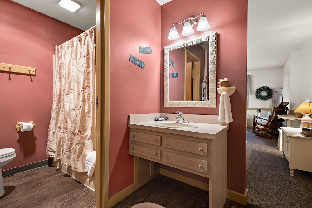 Studio Suite photo 2