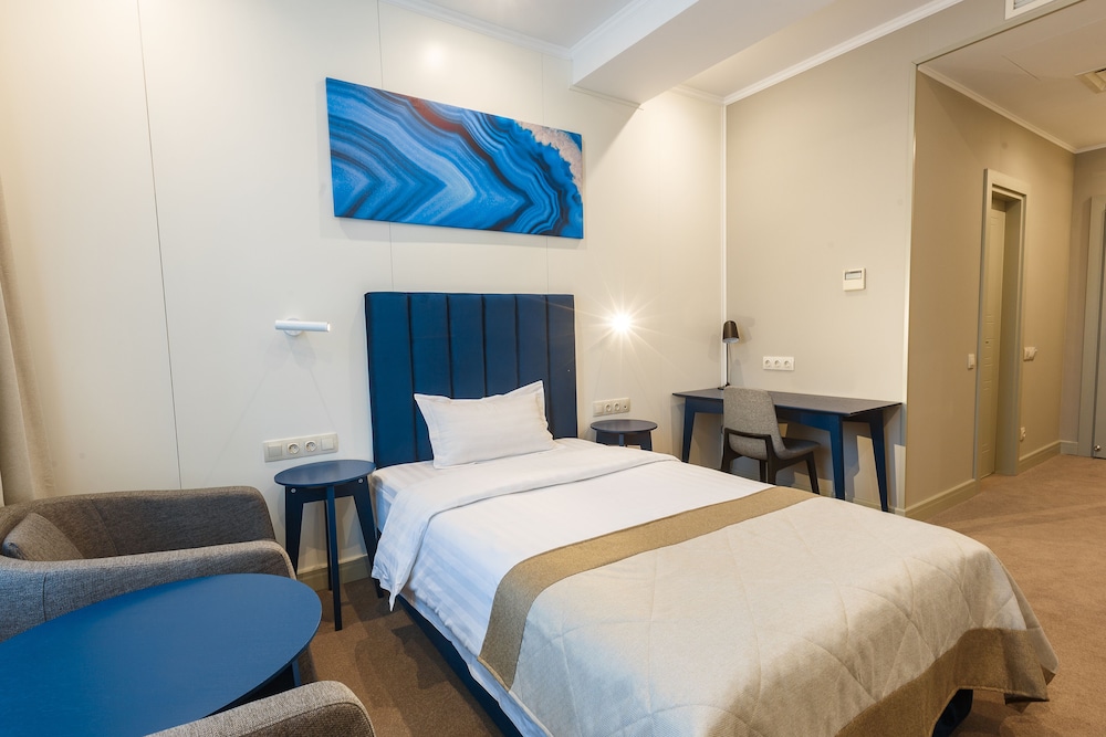 Superior Single Room