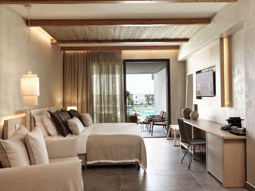 Twin Room, Pool View - Photo 1