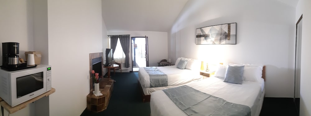 Standard Double Room photo 3