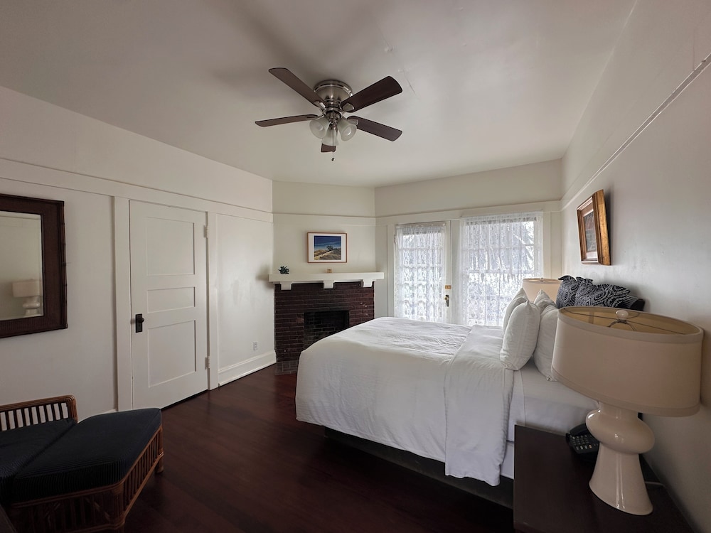 Room, 1 Queen Bed, Balcony photo 1