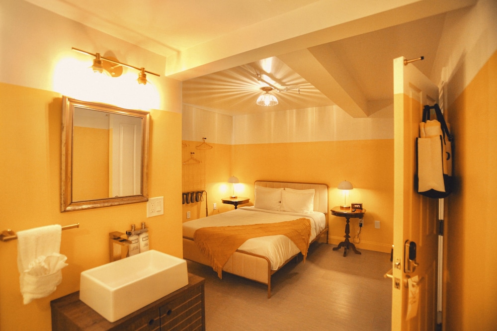 Superior Queen Room (Mimosa)