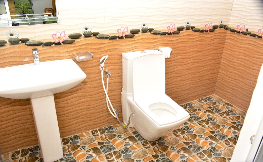 Luxury Suite, 1 Bedroom (With Ac) photo 3