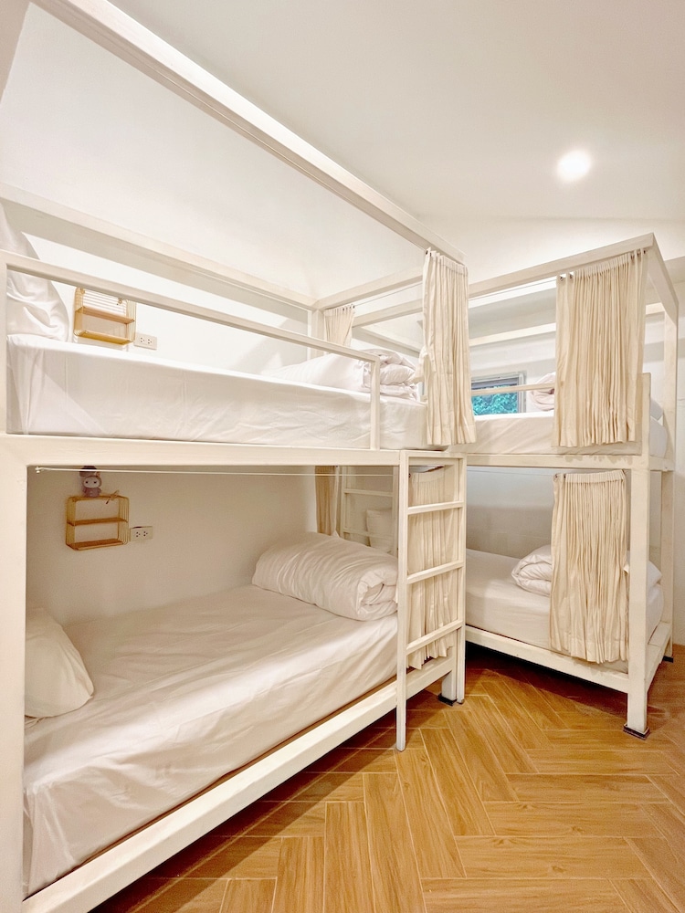 Basic Shared Dormitory, 1 Bedroom