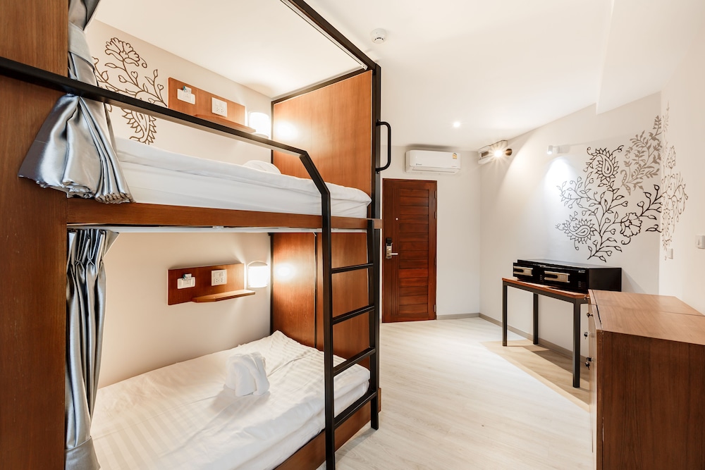 Deluxe Shared Dormitory For 2 Persons photo 3