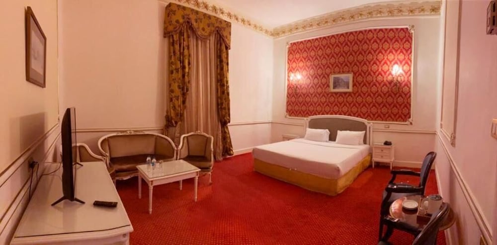 Golden Deluxe Room Partial Sea View - For Egyptians Only - Photo 2