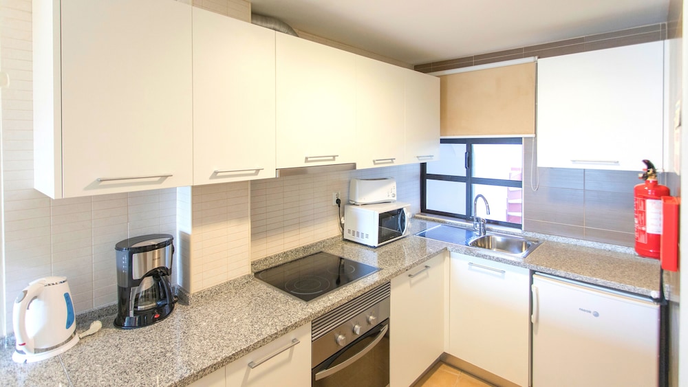 Apartment, 1 Bedroom, Sea View - Photo 2