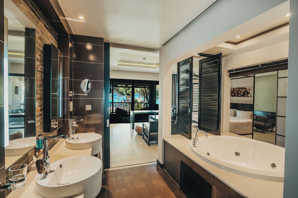 Premium Room, Ocean View - Photo 2