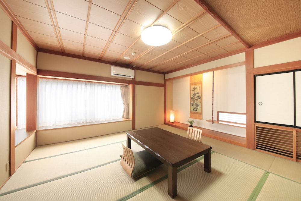 Japanese Style Superior Room with No View