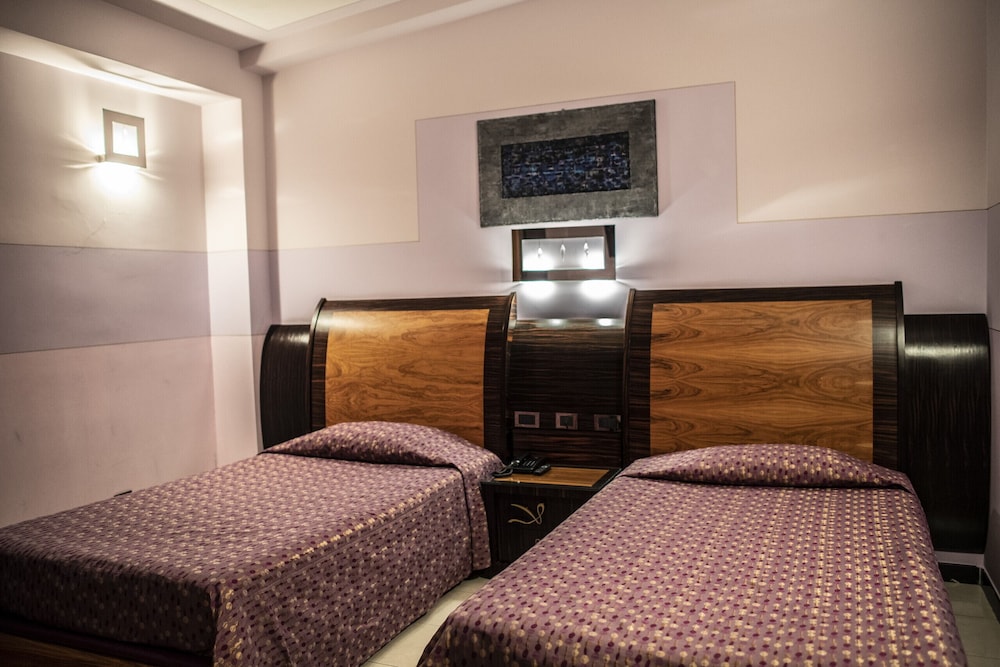 Deluxe Twin Room, Multiple Beds photo 1
