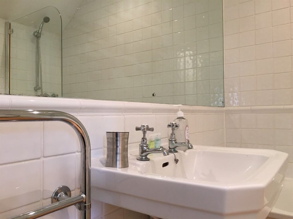 Superior Double Room, Ensuite, Garden View (Available As Twin) photo 2