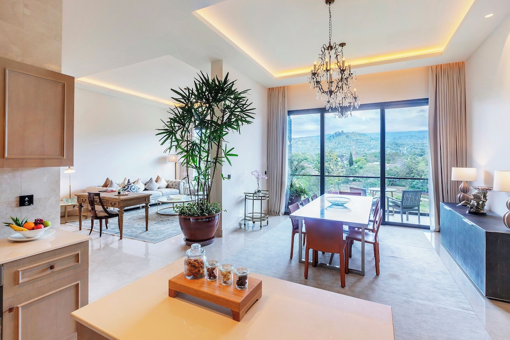 Presidential Suite (Red Level (3AD))