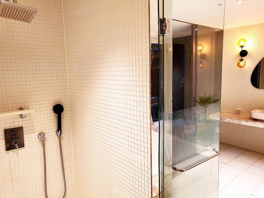 [Chicken/Beer PKG] Spa Suite Double photo 3