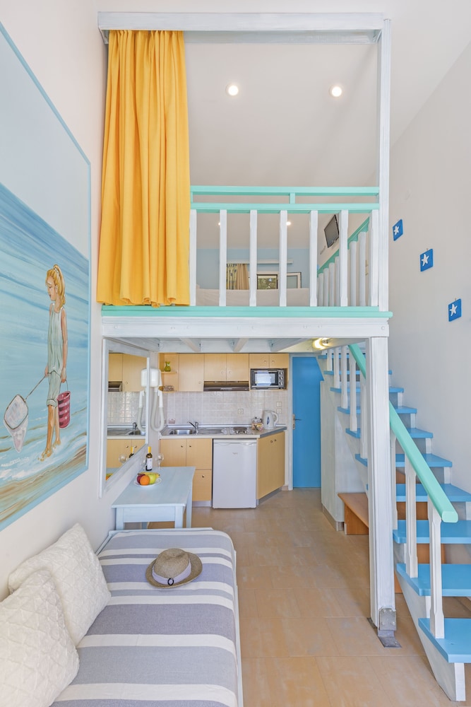 Standard Studio, Partial Sea View, Ground Floor photo 3