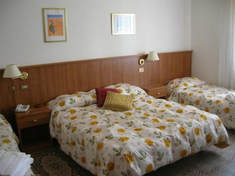 Triple Room photo 2