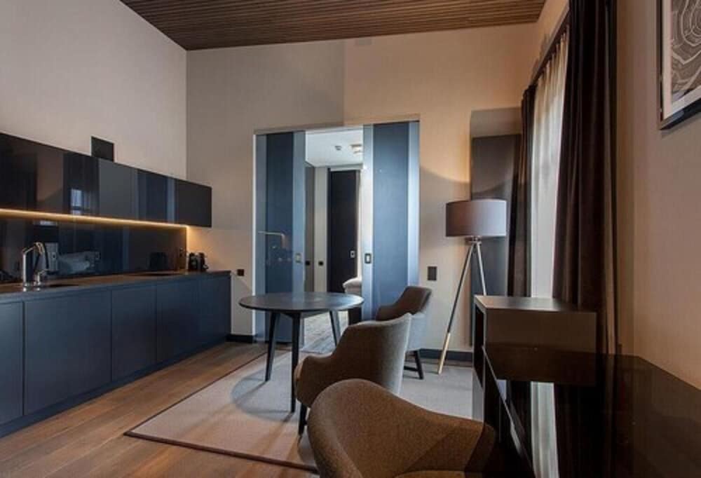 Penthouse photo 1