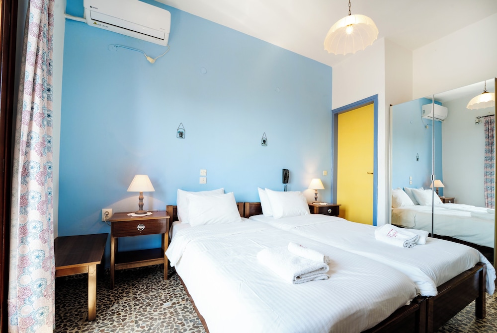 Basic Double or Twin Room photo 1