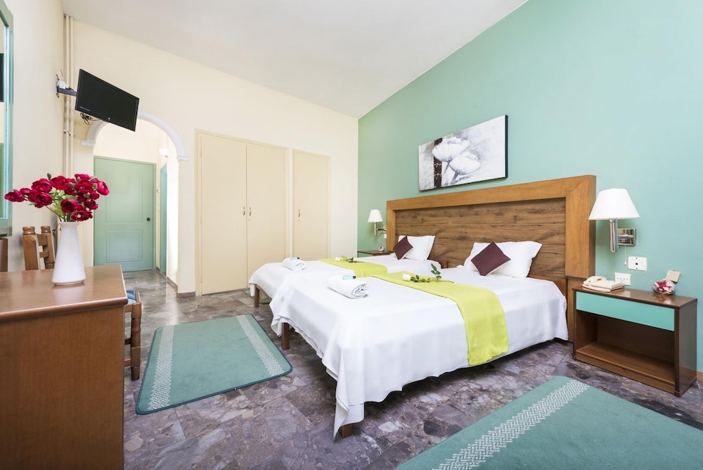 Standard Room (Single Use) photo 2