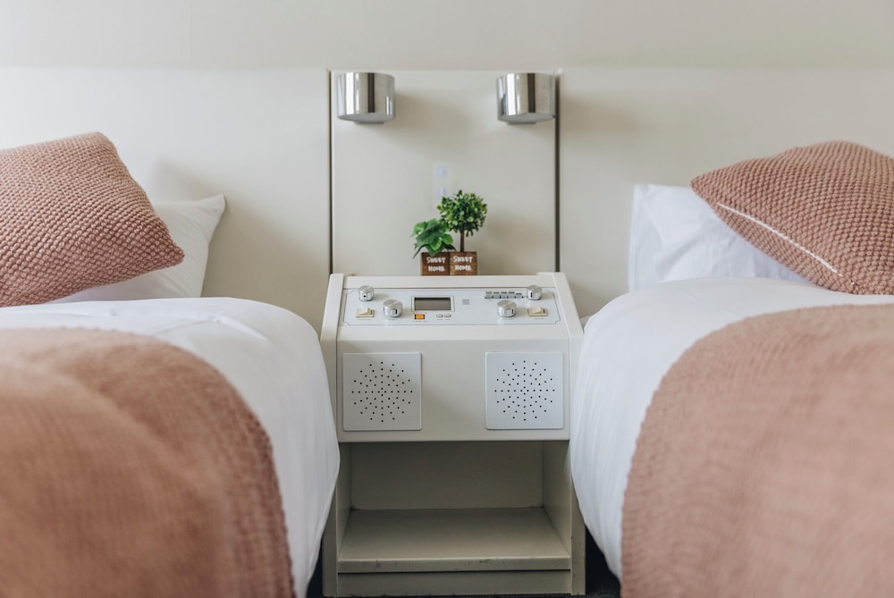 Basic Double or Twin Room photo 2