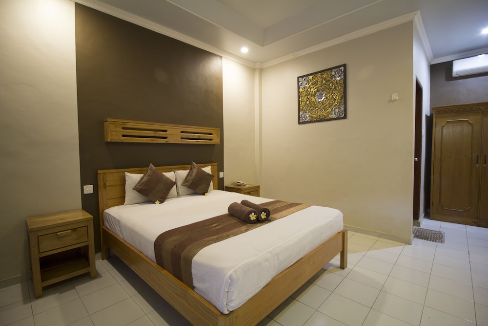 Deluxe Room - Photo 12