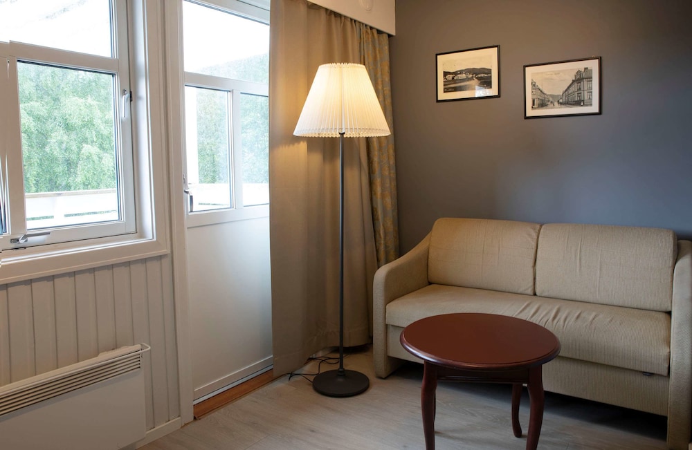 Standard Room, 1 Twin Bed, Non Smoking - Photo 6