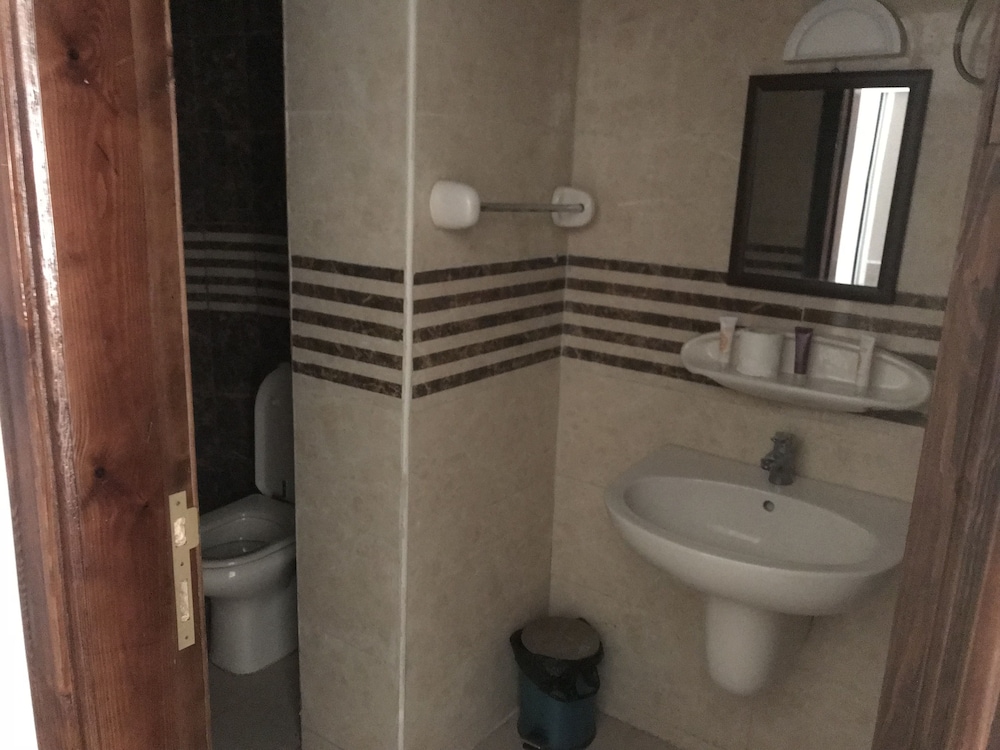 Basic Suite, City View photo 3