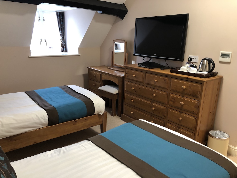 Standard Twin Room, Ensuite, River View - Photo 3