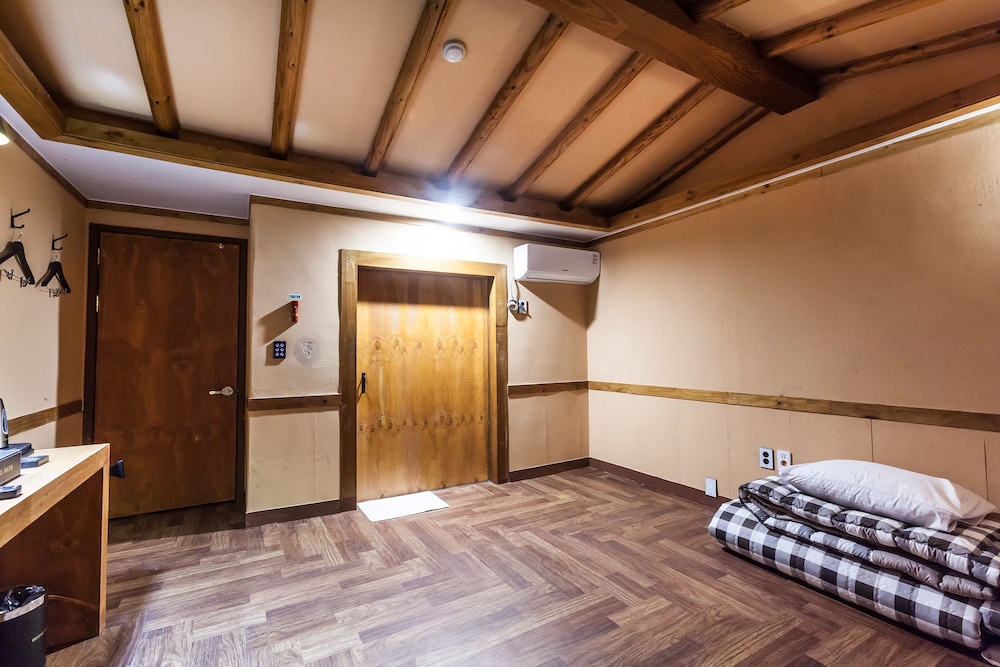Deluxe Room (Ondol) photo 3